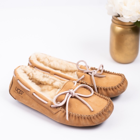size 5 moccasin slippers